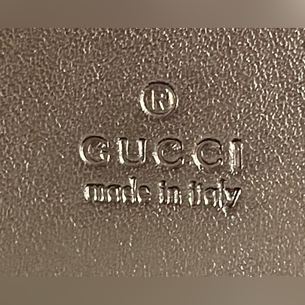 Gucci embossed leather card holder/wallet - Picture 6 of 7